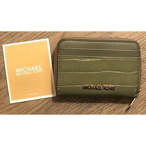 Michael Kors Jet Set Travel army Green Card Case..New with Tags